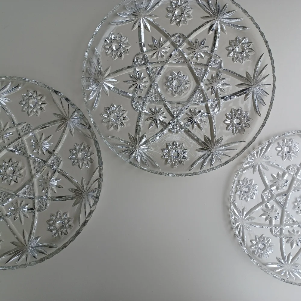 Vintage Anchor Hocking Star Of David Prescut Glass Plate 13.5" - Picture 3 of 15